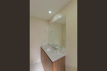 Casa de condomínio à venda com 160m², 3 quartos e 2 vagas Casa de condomínio à venda com 160m², 3 quartos e 2 vagasBanheiro Social