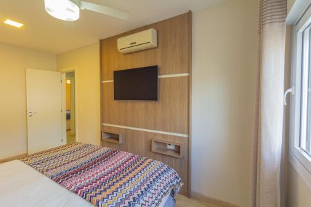 Casa de condomínio à venda com 160m², 3 quartos e 2 vagas Casa de condomínio à venda com 160m², 3 quartos e 2 vagasSuíte