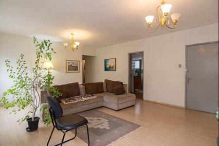 Apartamento à venda com 150m², 3 quartos e 1 vaga Apartamento à venda com 150m², 3 quartos e 1 vagaSala