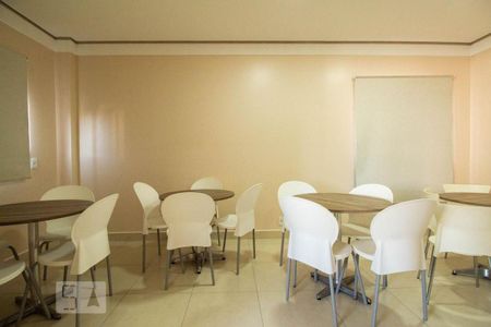 Apartamento à venda com 49m², 2 quartos e 1 vaga Apartamento à venda com 49m², 2 quartos e 1 vagaÁrea comum - Salão de festas