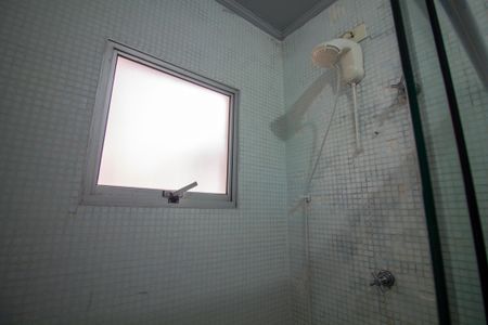 Banheiro da Suíte 1 de casa à venda com 2 quartos, 200m² em Cidade Monções, São Paulo