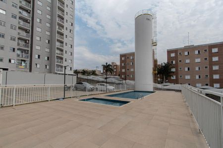 Apartamento para alugar com 60m², 2 quartos e 1 vaga Apartamento para alugar com 60m², 2 quartos e 1 vagaÁrea comum - Piscina