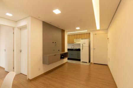 Apartamento para alugar com 60m², 2 quartos e 1 vaga Apartamento para alugar com 60m², 2 quartos e 1 vagaSala