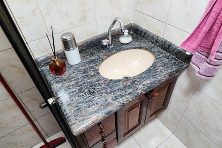 Apartamento à venda com 57m², 2 quartos e 1 vagaBanheiro 