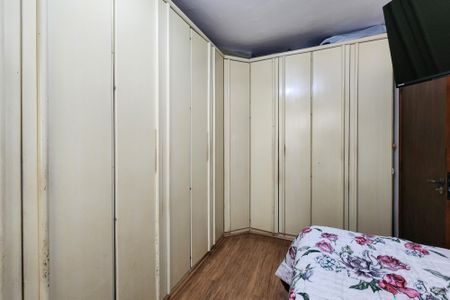 Apartamento à venda com 57m², 2 quartos e 1 vagaQuarto 2