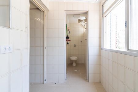 Apartamento para alugar com 128m², 3 quartos e 2 vagas Apartamento para alugar com 128m², 3 quartos e 2 vagasÁrea de Serviço