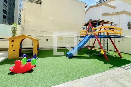 Apartamento para alugar com 128m², 3 quartos e 2 vagas Apartamento para alugar com 128m², 3 quartos e 2 vagasÁrea comum - Playground