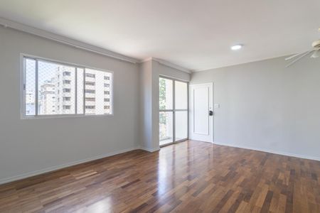 Apartamento para alugar com 128m², 3 quartos e 2 vagas Apartamento para alugar com 128m², 3 quartos e 2 vagasSala
