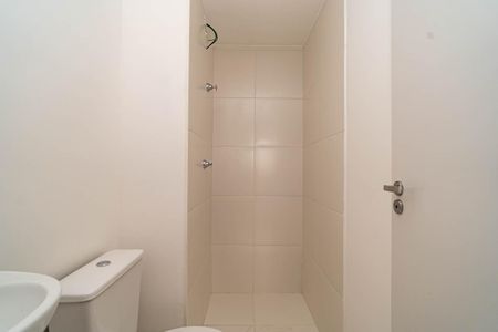 Banheiro de kitnet/studio para alugar com 1 quarto, 25m² em Bela Vista, São Paulo