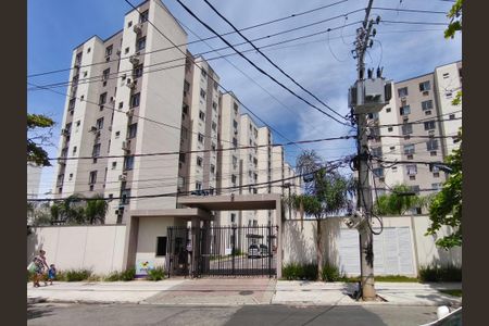 Apartamento à venda com 43m², 2 quartos e sem vaga Apartamento à venda com 43m², 2 quartos e sem vagaFachada e portaria