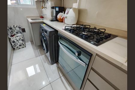 Apartamento à venda com 43m², 2 quartos e sem vaga Apartamento à venda com 43m², 2 quartos e sem vagaCozinha e Área de Serviço