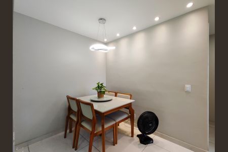 Apartamento à venda com 43m², 2 quartos e sem vaga Apartamento à venda com 43m², 2 quartos e sem vagaSala