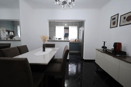 Casa à venda com 159m², 3 quartos e 2 vagasCopa