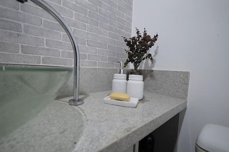 Casa à venda com 159m², 3 quartos e 2 vagasBanheiro