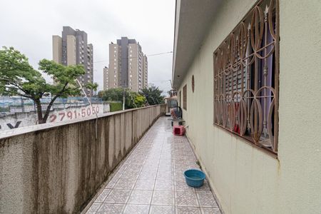 Casa à venda com 233m², 3 quartos e 4 vagasVaranda