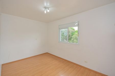 Casa à venda com 202m², 3 quartos e 6 vagasQuarto 2