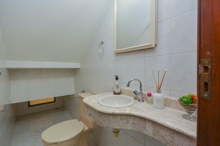 Casa à venda com 202m², 3 quartos e 6 vagasLavabo