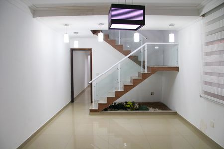 Sala de Jantar de casa para alugar com 3 quartos, 250m² em Parque Flamengo, Guarulhos