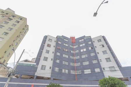 Apartamento para alugar com 65m², 2 quartos e 1 vaga Apartamento para alugar com 65m², 2 quartos e 1 vagaFachada