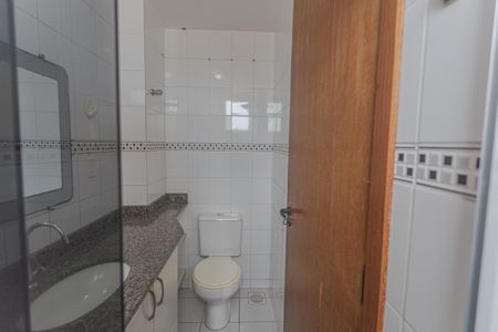 Apartamento para alugar com 65m², 2 quartos e 1 vaga Apartamento para alugar com 65m², 2 quartos e 1 vagaBanheiro da Suíte