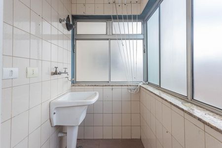 Apartamento à venda com 64m², 2 quartos e 2 vagasÁrea de Serviço