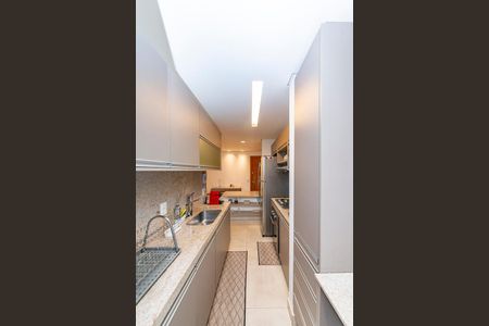 Apartamento à venda com 135m², 3 quartos e 2 vagasCozinha