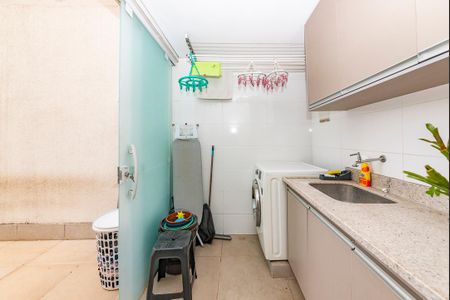 Apartamento à venda com 135m², 3 quartos e 2 vagasÁrea de Serviço