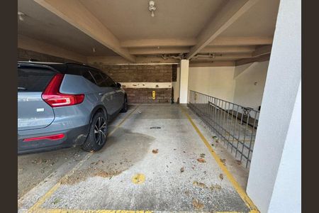 Garagem de apartamento para alugar com 3 quartos, 128m² em Chácara das Pedras, Porto Alegre