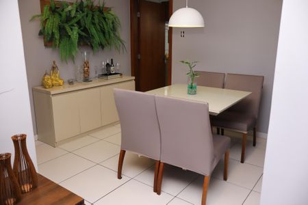 Apartamento para alugar com 115m², 2 quartos e 1 vaga Apartamento para alugar com 115m², 2 quartos e 1 vagaSala