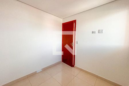 Quarto 2 de apartamento para alugar com 2 quartos, 70m² em Jardim Maringa, São Paulo