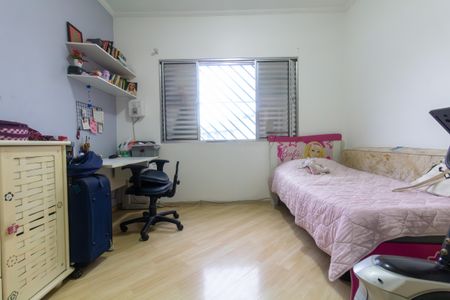 Casa à venda com 97m², 3 quartos e 3 vagasQuarto 2