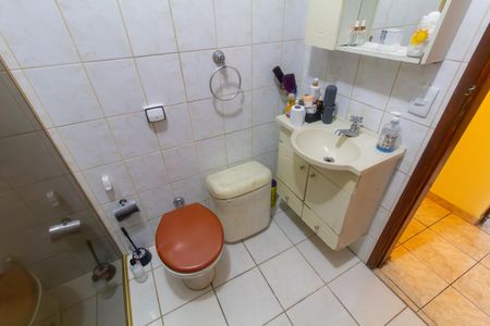 Casa à venda com 97m², 3 quartos e 3 vagasBanheiro