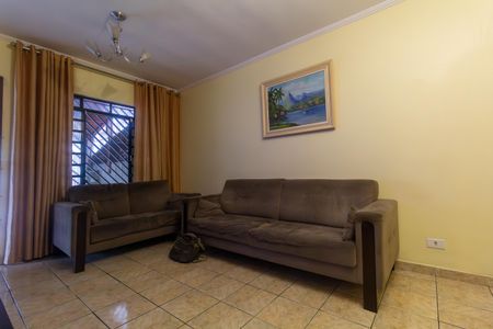 Casa à venda com 97m², 3 quartos e 3 vagasSala