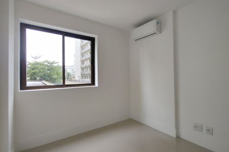 Apartamento à venda com 40m², 1 quarto e 1 vagaQuarto - Armários