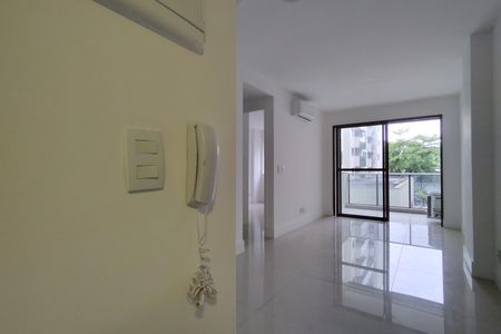 Sala de apartamento à venda com 1 quarto, 40m² em Freguesia (jacarepaguá), Rio de Janeiro