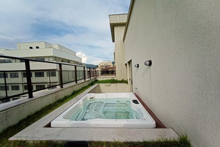 Apartamento à venda com 40m², 1 quarto e 1 vagaÁrea comum