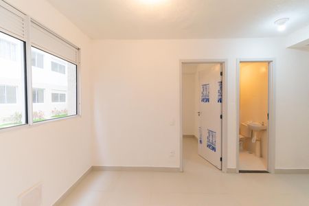 Sala de apartamento para alugar com 2 quartos, 31m² em Quinta da Paineira, São Paulo