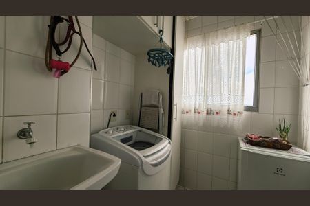 Apartamento à venda com 63m², 2 quartos e 1 vaga Apartamento à venda com 63m², 2 quartos e 1 vagaÁrea de Serviço