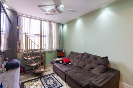 Sala  de casa à venda com 2 quartos, 121m² em Veloso, Osasco