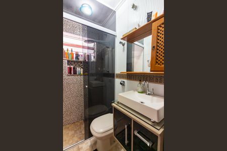 Casa à venda com 121m², 2 quartos e 2 vagasBanheiro