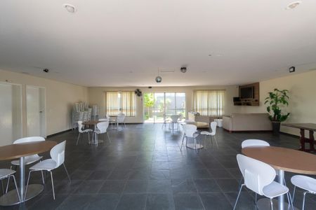 Apartamento à venda com 53m², 2 quartos e 1 vagaÁrea Comum - Salão de Festas  