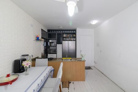 Apartamento à venda com 53m², 2 quartos e 1 vagaSala/Cozinha/Área de Serviço 