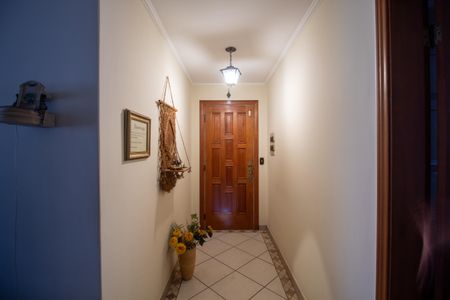 Apartamento à venda com 93m², 2 quartos e 2 vagasCorredor