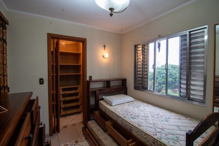 Apartamento à venda com 93m², 2 quartos e 2 vagasQuarto 2