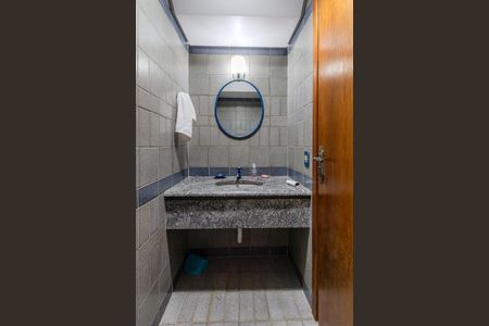 Casa à venda com 220m², 3 quartos e 2 vagas Casa à venda com 220m², 3 quartos e 2 vagasLavabo