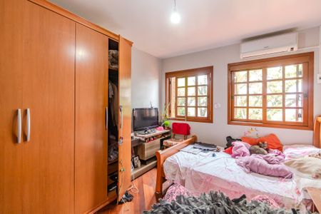 Casa à venda com 220m², 3 quartos e 2 vagas Casa à venda com 220m², 3 quartos e 2 vagasQuarto 2