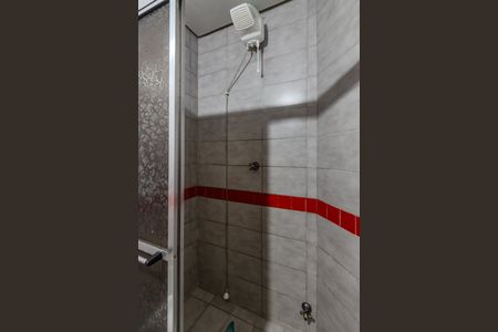 Casa à venda com 220m², 3 quartos e 2 vagas Casa à venda com 220m², 3 quartos e 2 vagasBanheiro de serviço