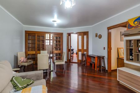 Casa à venda com 220m², 3 quartos e 2 vagas Casa à venda com 220m², 3 quartos e 2 vagasSala