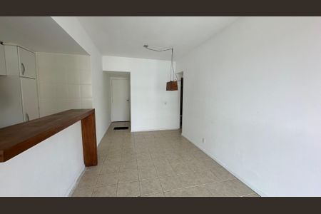 Sala de apartamento para alugar com 2 quartos, 68m² em Recreio dos Bandeirantes, Rio de Janeiro
