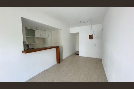 Sala de apartamento para alugar com 2 quartos, 68m² em Recreio dos Bandeirantes, Rio de Janeiro